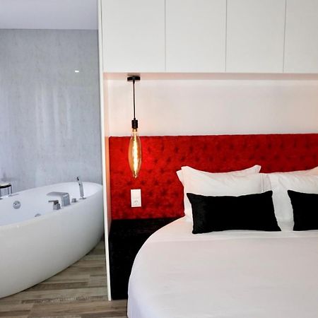 Lux'Otel City Lodge بارسيلوس المظهر الخارجي الصورة