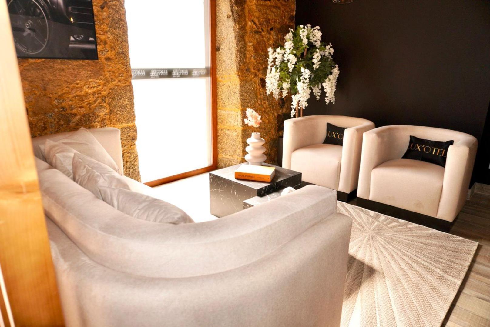 Lux'Otel City Lodge بارسيلوس المظهر الخارجي الصورة